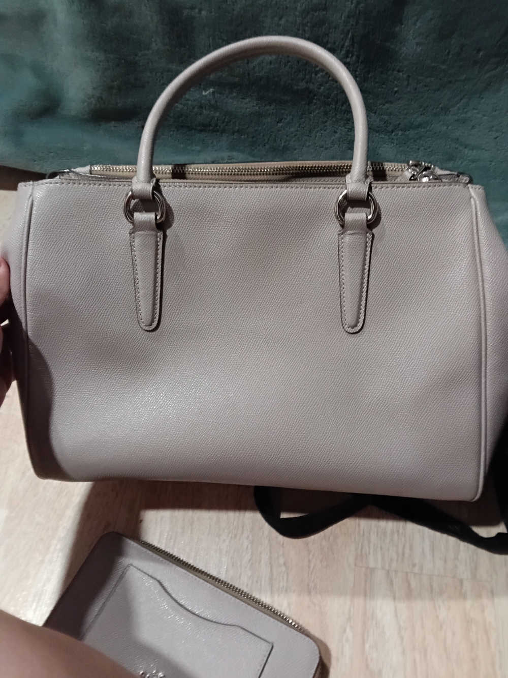 Coach Taupe Cream Pebbled Leather Satchel with Wallet - Picture 3 of 16